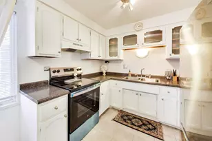 1125 W Lunt Ave, Chicago, IL 60626 - Photo 5