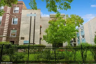 1125 W Lunt Ave, Chicago, IL 60626 - Photo 1
