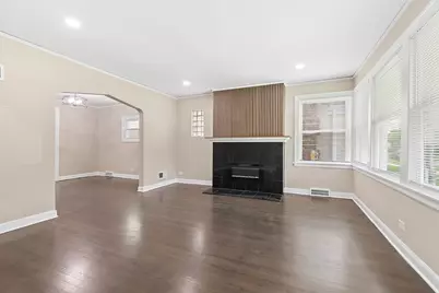 10407 S Eberhart Avenue, Chicago, IL 60628 - Photo 3