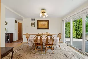 213 Edgeware Rd, Elk Grove Village, IL 60007 - Photo 21
