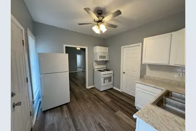 148 N Root Street #2, Aurora, IL 60505 - Photo 3