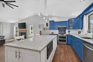 303 Hillside Ave, Ottawa, IL 61350 - Photo 7
