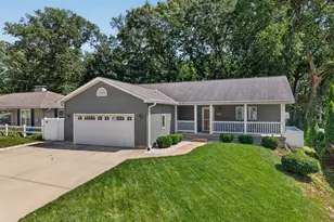 303 Hillside Ave, Ottawa, IL 61350 - Photo 1