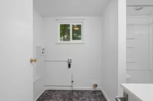 919 Sheridan Ave, Dixon, IL 61021 - Photo 15
