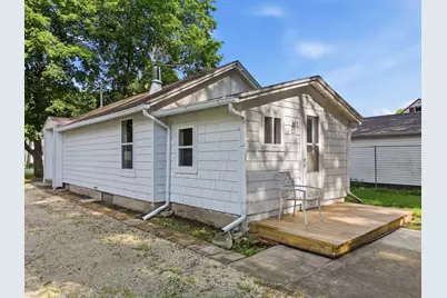 919 Sheridan Avenue, Dixon, IL 61021 - Photo 1