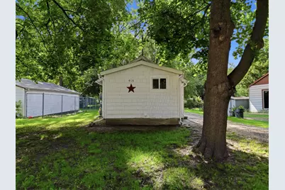 919 Sheridan Avenue, Dixon, IL 61021 - Photo 17