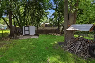 919 Sheridan Ave, Dixon, IL 61021 - Photo 19