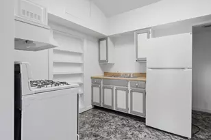 919 Sheridan Ave, Dixon, IL 61021 - Photo 5