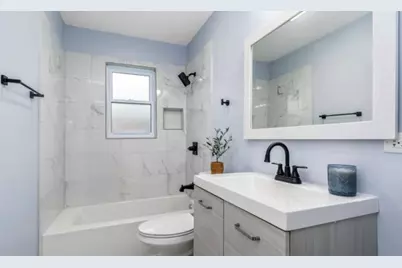 16454 Winchester Avenue, Markham, IL 60428 - Photo 9