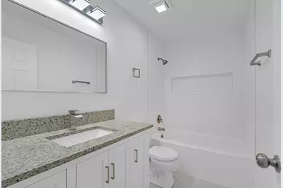 260 Wedgewood Circle, Lake in the Hills, IL 60156 - Photo 17