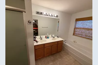 465 Metropolitan Street, Aurora, IL 60502 - Photo 11