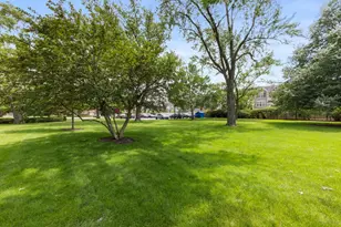 809 E Miner St, Arlington Heights, IL 60004 - Photo 3