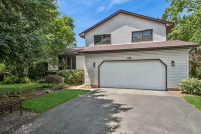 586 N Garfield Boulevard, Grayslake, IL 60030 - Photo 1