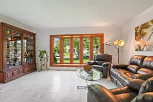 142 Elizabeth Ct, Wood Dale, IL 60191 - Photo 9