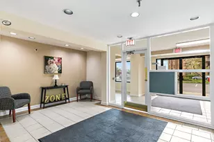 5400 Astor Ln, Rolling Meadows, IL 60008 - Photo 17