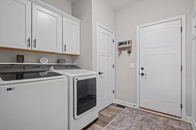 1909 Constitution Street, Sycamore, IL 60178 - Photo 23