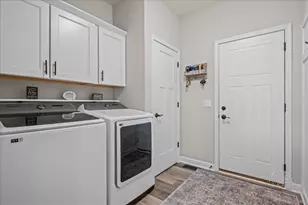 1909 Constitution St, Sycamore, IL 60178 - Photo 23