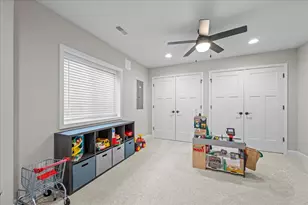 1909 Constitution St, Sycamore, IL 60178 - Photo 21