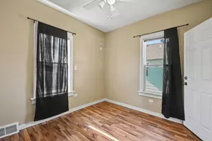 1315 Dearborn St, Joliet, IL 60435 - Photo 15