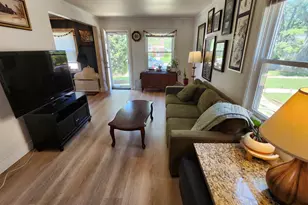 1953 Illinois St, Des Plaines, IL 60018 - Photo 5