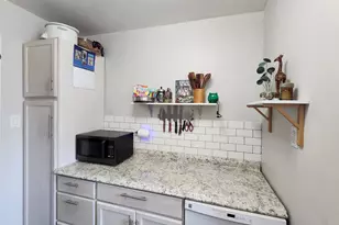 1953 Illinois St, Des Plaines, IL 60018 - Photo 13