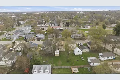 323 Douglas Avenue, Dixon, IL 61021 - Photo 17