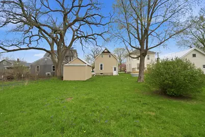 323 Douglas Avenue, Dixon, IL 61021 - Photo 15