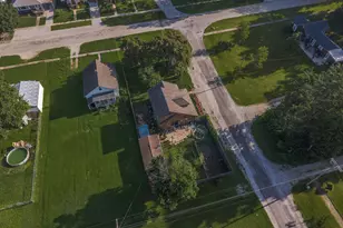 403 W Owsley St, Chenoa, IL 61726 - Photo 39