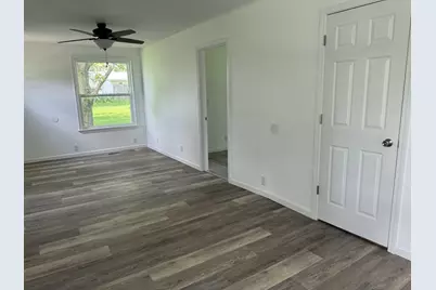 101 N Vermillion Street, Troy Grove, IL 61372 - Photo 3