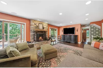 25990 N Oak Hills Road, Lake Barrington, IL 60010 - Photo 13