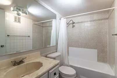 4239 Continental Drive, Waukegan, IL 60087 - Photo 15