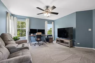 16236 Golf View Dr, Lockport, IL 60441 - Photo 15
