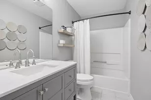 16236 Golf View Dr, Lockport, IL 60441 - Photo 13