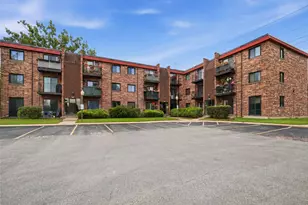 1791 W Algonquin Rd, Mount Prospect, IL 60056 - Photo 1