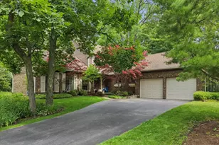 213 Ascot Ct, Lake Bluff, IL 60044 - Photo 25