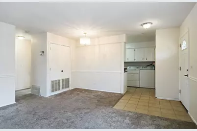 1436 Quaker Lane #162A, Prospect Heights, IL 60070 - Photo 7