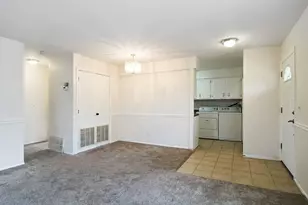1436 Quaker Ln, Prospect Heights, IL 60070 - Photo 7