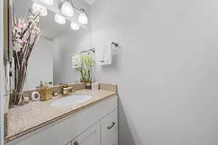 1749 Eastwood Ct, Schaumburg, IL 60195 - Photo 17