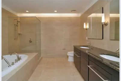 401 N Wabash Avenue #41D, Chicago, IL 60611 - Photo 9