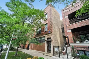 1250 W Grace St, Chicago, IL 60613 - Photo 1