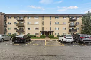 535 S Cleveland Ave, Arlington Heights, IL 60005 - Photo 1