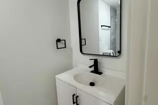 5550 W 85th St, Burbank, IL 60459 - Photo 9