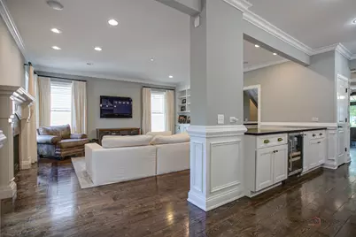 634 E Sunnyside Avenue, Libertyville, IL 60048 - Photo 13