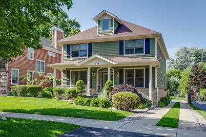 634 E Sunnyside Avenue, Libertyville, IL 60048 - Photo 1