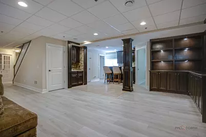634 E Sunnyside Avenue, Libertyville, IL 60048 - Photo 35