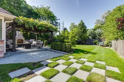 634 E Sunnyside Avenue, Libertyville, IL 60048 - Photo 45
