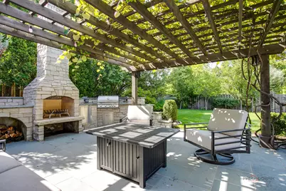 634 E Sunnyside Avenue, Libertyville, IL 60048 - Photo 47