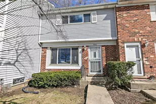 426 Greentree Ln, Bolingbrook, IL 60440 - Photo 1