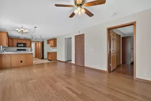 2607 Little Bluestem Rd, Morris, IL 60450 - Photo 27