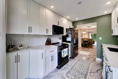 1714 Northfield Square #B, Northfield, IL 60093 - Photo 15